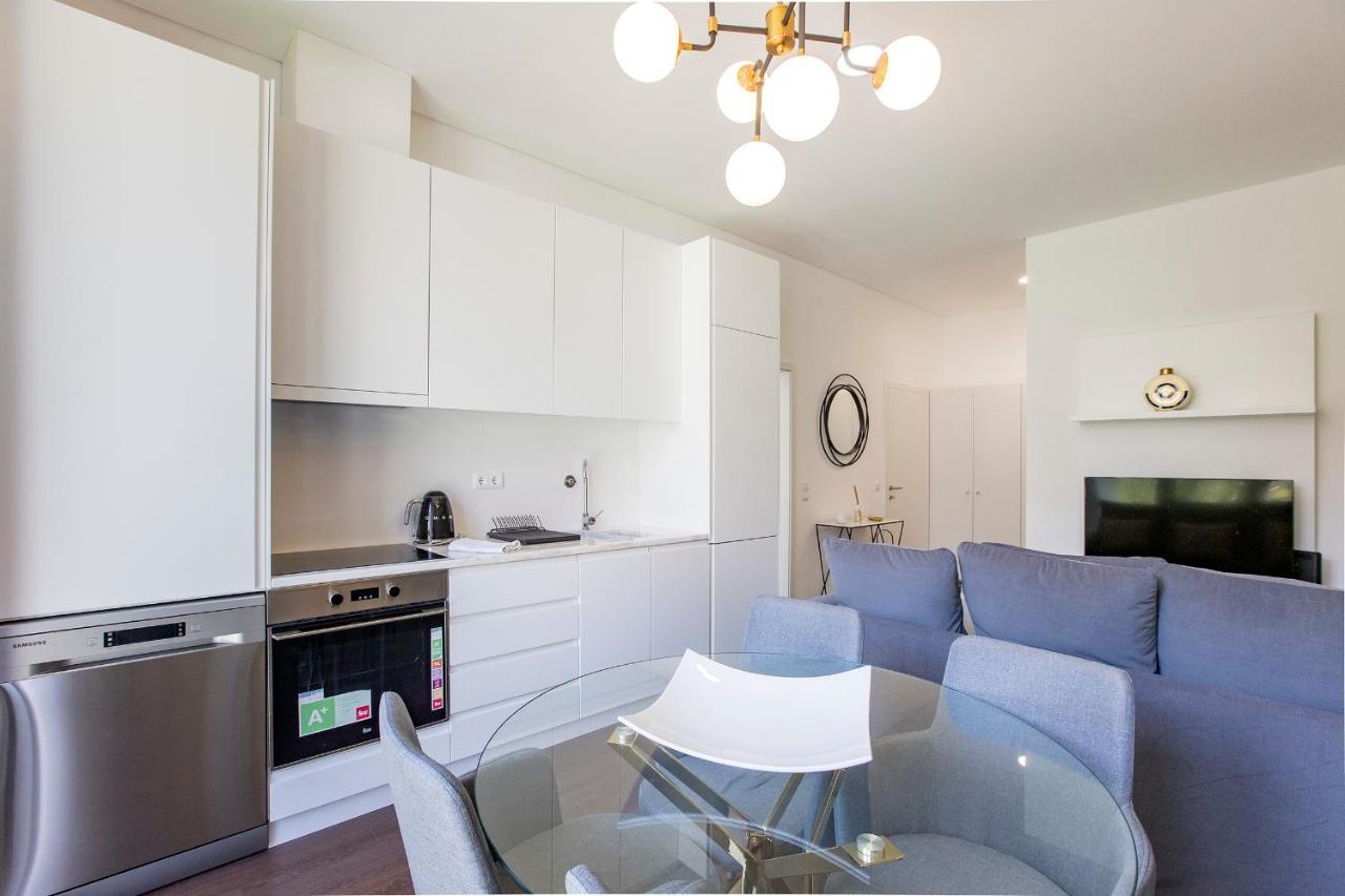 Superb 1Br Flat W/ Garden, Ac & Free Parking By Lovelystay Porto Eksteriør bilde
